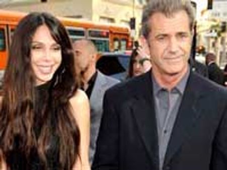 Mel Gibson, Oksana Grigorieva's 2-month-old daughter sings