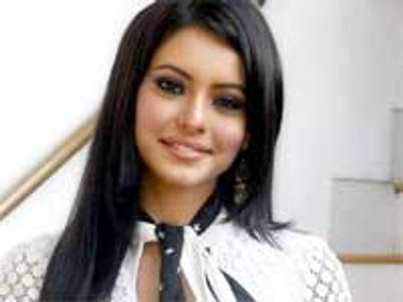 Aamna turns down Aftab's wedding proposal