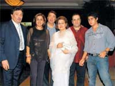 Kapoors gather for matriarch's 80th b'day