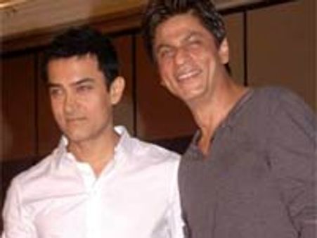 Shahrukh won't lick Aamir's feet any more