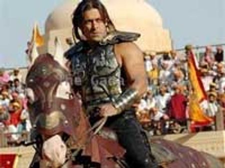 Veer gives Salman passion in horse riding