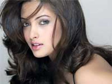 Riya Sen doesn't like the small screen
