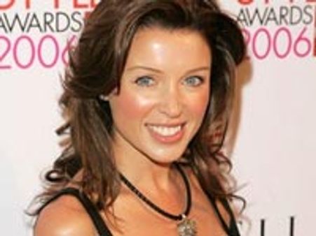 Dannii Minogue confirms pregnancy