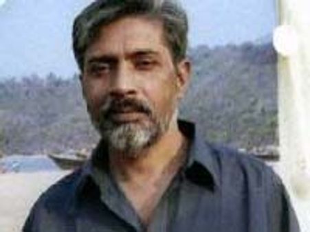 Prakash Jha sings National Awards song