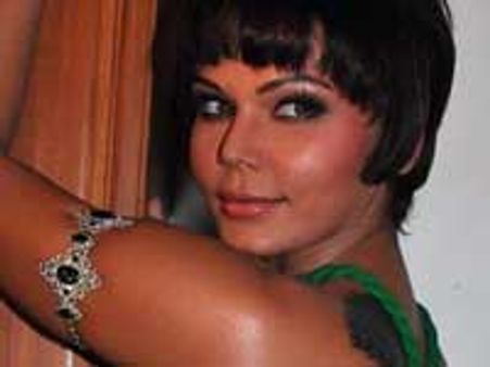 Rakhi Sawant threatens the Censor Board
