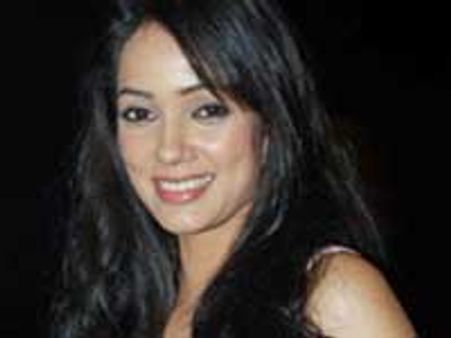 Vidya singing praises of Striker co-star