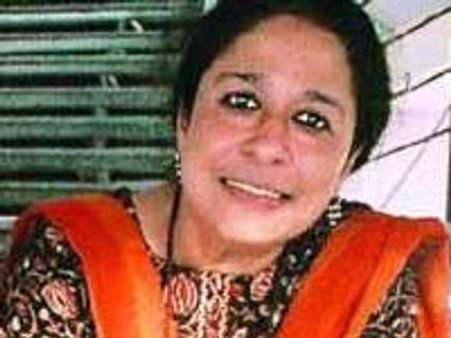 Arundhati Nag wins Star Screen Award