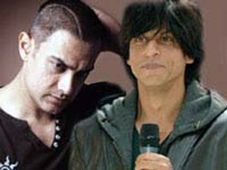 Shiv Sena burns effigies of Aamir, Shahrukh