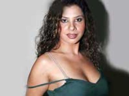 Sambhavna reaches Udaipur to grill the brides!