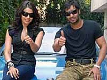 Ajay Devgn, Bipasha Basu in modern Ram Leela