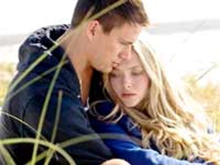 Dear John tops weekend box office, ousts Avatar