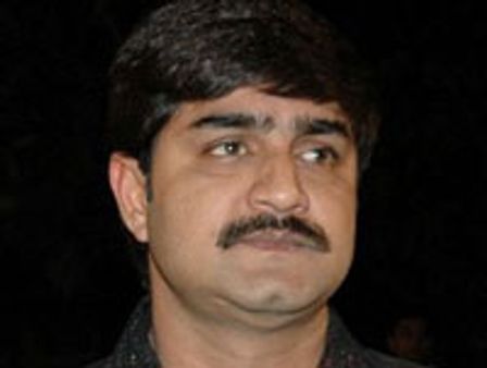 Srikanth as Sevakudu