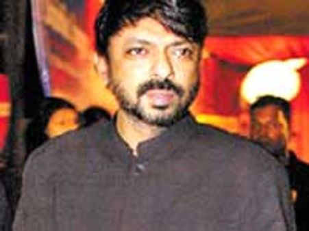 Sanjay Leela Bhansali patches up with Aditya