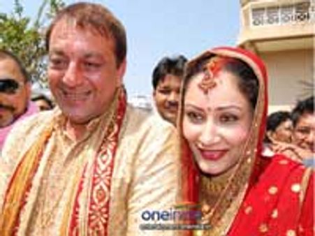 Sanjay-Manyata's second wedding anniversary
