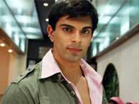 Dr. Armaan is back in Dill Mill Gaye