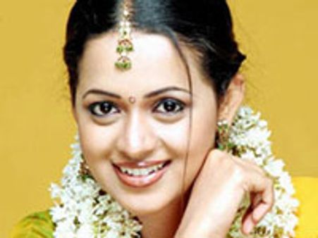 Bhavana debuts in Kannada with Jackie