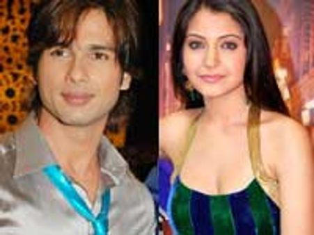 Books helped Shahid – Anushka in 'kissing'?