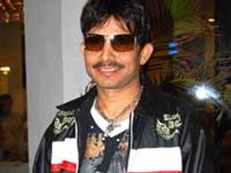 Kamal Rashid Khan manhandled at Mumbai airport?