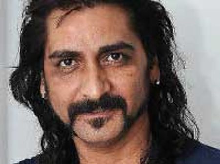 Star pay tribute to Nirmal Pandey