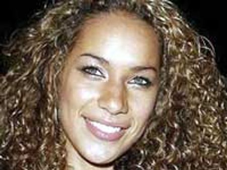 Leona Lewis finds nude swimming liberating