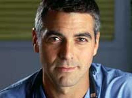 Paparazzi force George Clooney to sell Italian villa