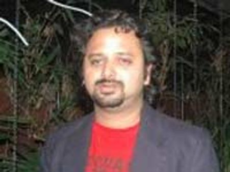 Nikhil Advani to include Pakistani cricketers