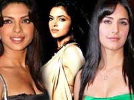 Katrina, Priyanka, Deepika, Vidya, Anushka in JKSAH