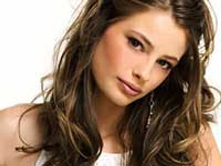 Cassi Van Den Dungen apologises to France