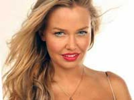 Fevola's nude photo distribution violated Lara Bingle