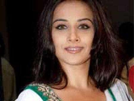 Vidya Balan enjoys link up with actors