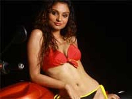Mrs Rahul Mahajan did dare-bare hot scenes