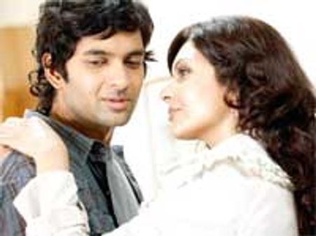 Bollywood in dire straits: Exams, IPL play havoc