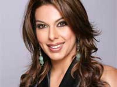 Pooja Bedi in a new relationship