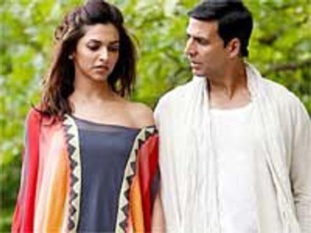 Housefull music review