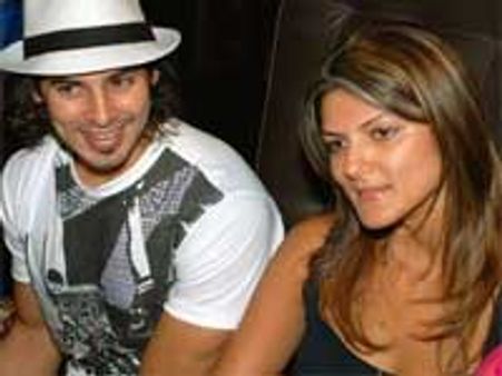 Dino's family accepted his girlfriend Nandita?