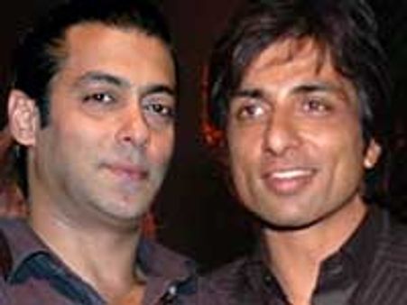 Salman's personal attention for Sonu Sood