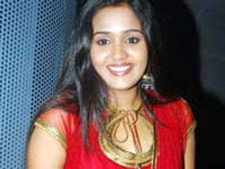 Ananya's B'day bash on the sets of Seedan