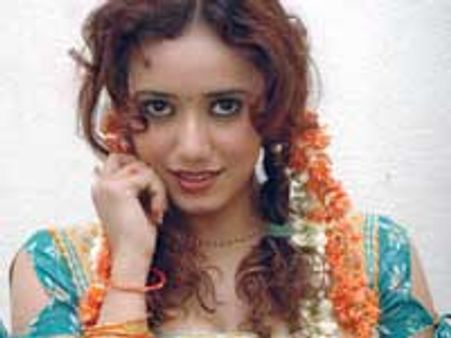 Shreya to star in desi version of ‘Afterlife’