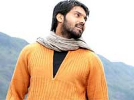 Aarya's Madrasapattinam audio on April 4