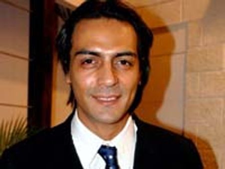 Arjun Rampal to play Ranbir's big bro!