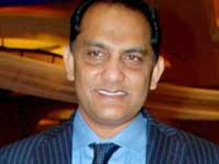Azharuddin denies meeting Shoaib, Ayesha