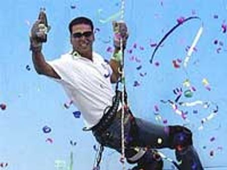 Ali Asgar's chopper ride with Akshay Kumar!