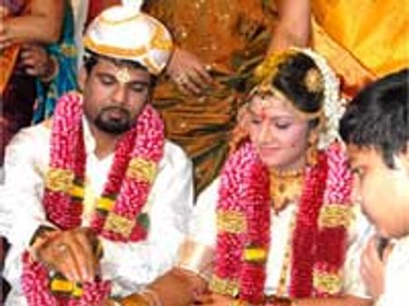 Rambha's groom came late for the wedding!