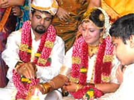 Rambha flying off to New Zealand for honeymoon