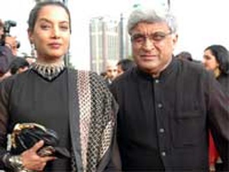 Shabana proud of her hubby Dr. Javed Akhtar