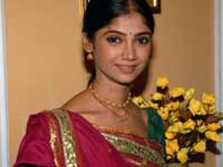 Minister plans to kill Laali in Agle Janam