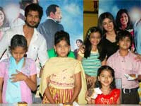 Shahid Kapoor promotes Paathshaala unshaven