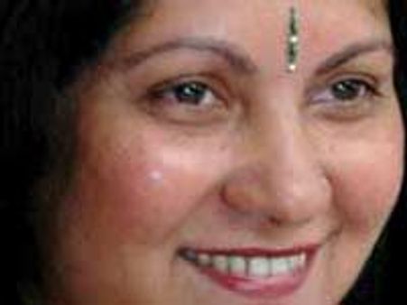 Vijayalakshmi Singh to act in Veera Parampare