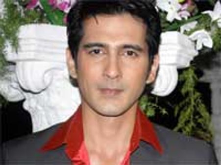 Sameer Sharma in Woh Rehne Wali Mehlon Ki