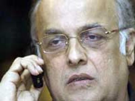 Mahesh making film based on slain JNU leader